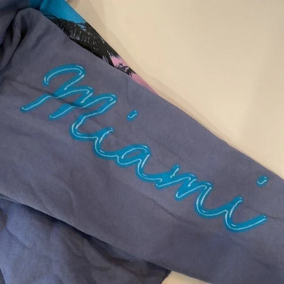 Project Social | Urban Outfitters Miami Cropped Sweatshirt - Picture 3 of 4